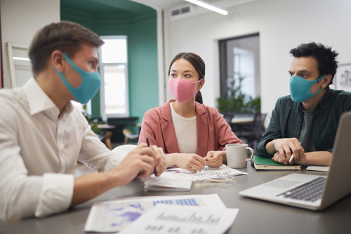 How Wearing Masks Can Reduce the Risk Of Viruses?
